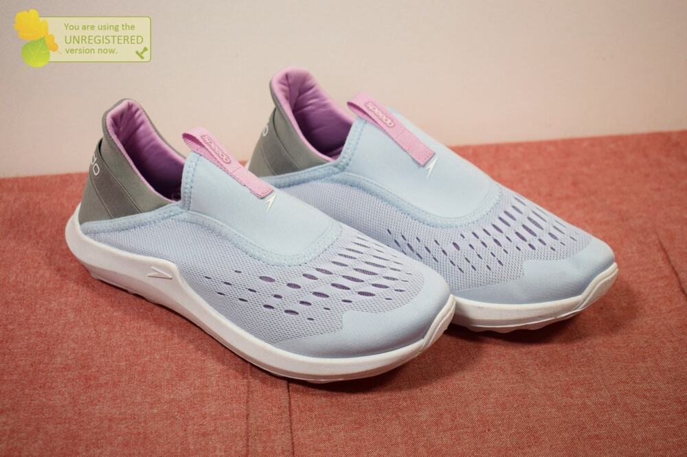 Speedo Adult Women's Pull On Water Shoes Sky Medium 7-8